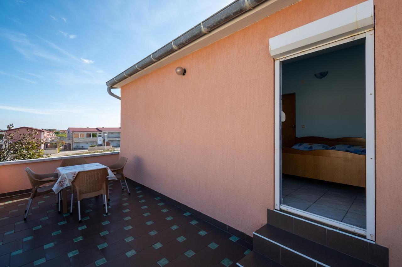 Apartment Isolated With A Parking Space - 20177