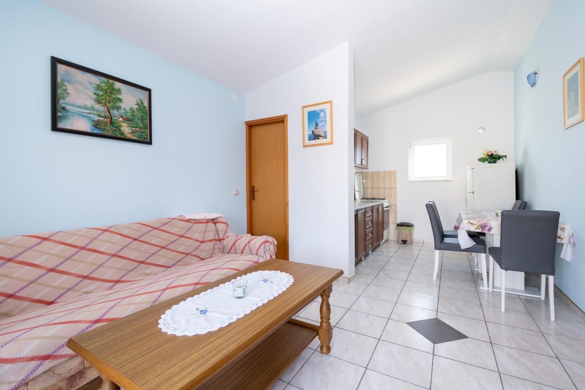 Apartmán Isolated With A Parking Space - 20177